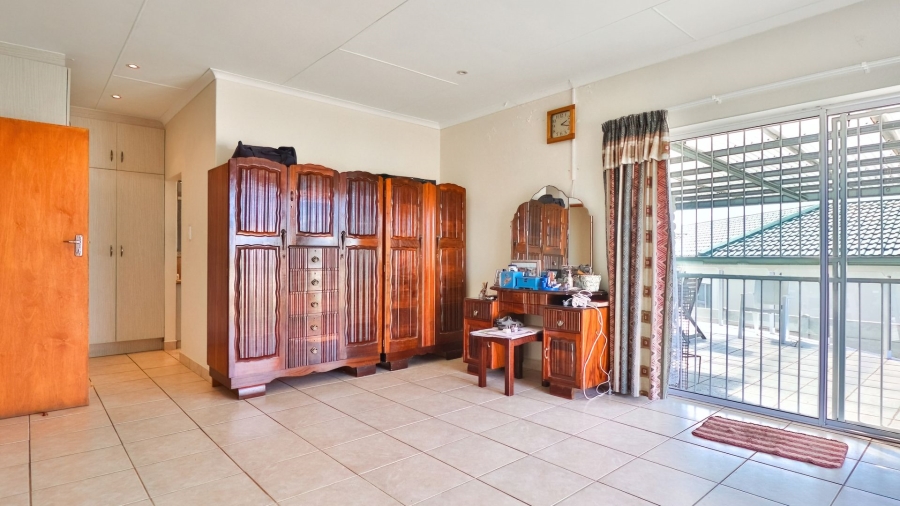 3 Bedroom Property for Sale in Stilbaai Wes Western Cape